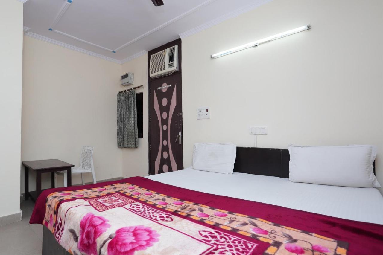 O Delhi Hotel 2*